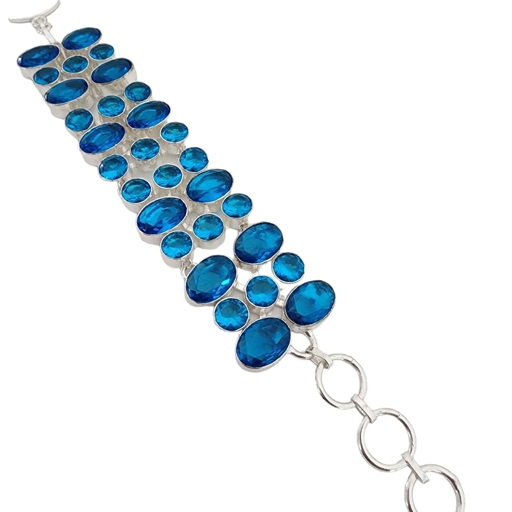 Silver bracelet faceted glass chunky bracelet blue topaz color Q02